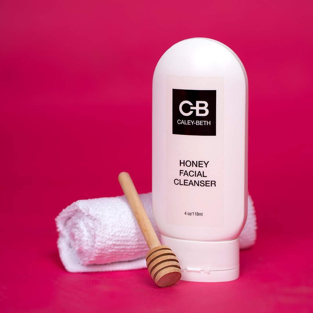 Caley-Beth sustainable skin and body care Toronto, Ontario Canada. Gentle warm Honey cleanser for face.