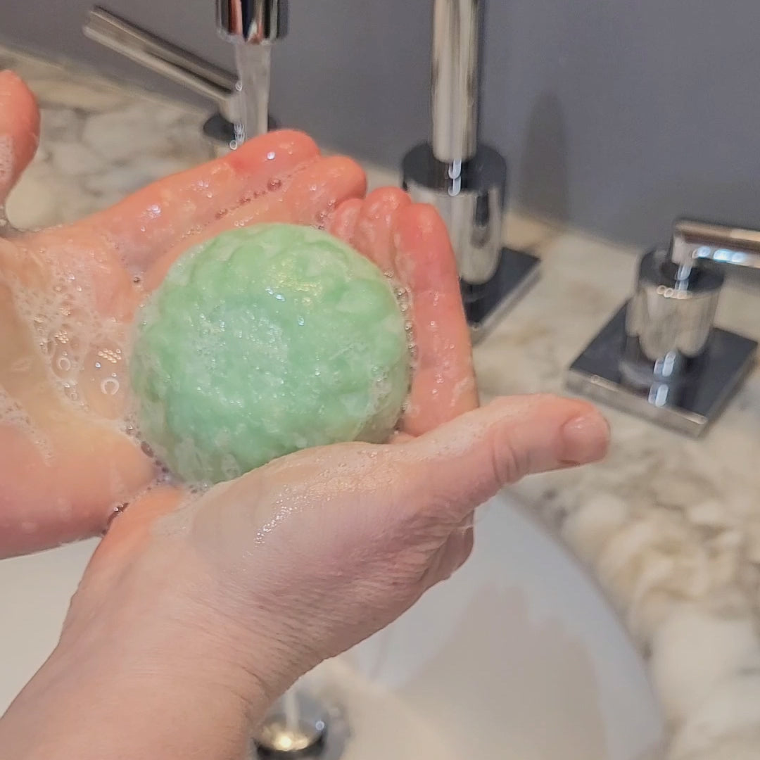 Made in Canada. Gentle Moisturizing Body Wash Bar – Better Than Soap, No Dryness or Tightness.  Lots of rich lather.