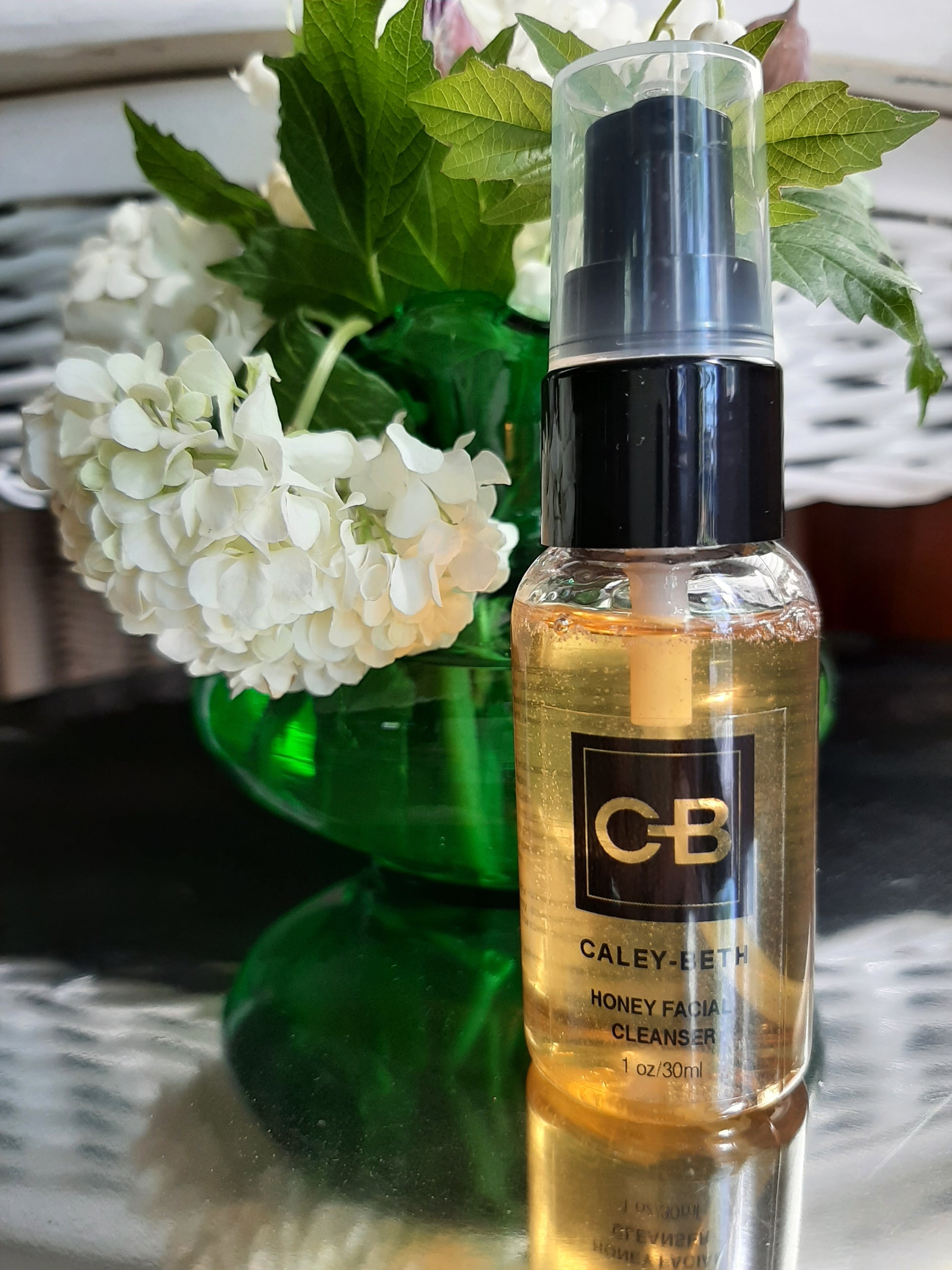 Caley-Beth sustainable skin and body care Toronto, Ontario Canada. Gentle warm Honey cleanser for face.