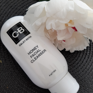 Open image in slideshow, Honey Facial Cleanser
